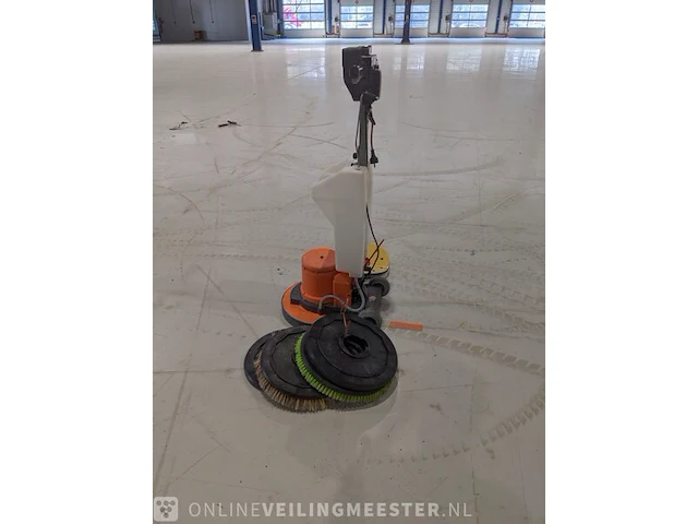 Boen-/schuurmachine numatic, hfm 1515, bouwjaar 2014 - afbeelding 6 van  12