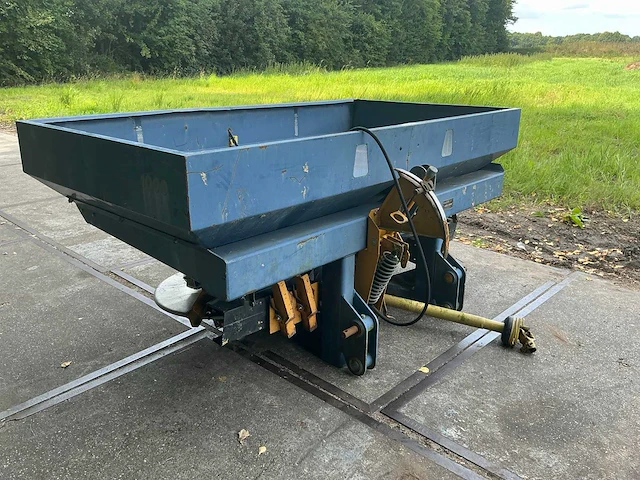 Bogballe kunstmeststrooier - afbeelding 17 van  19