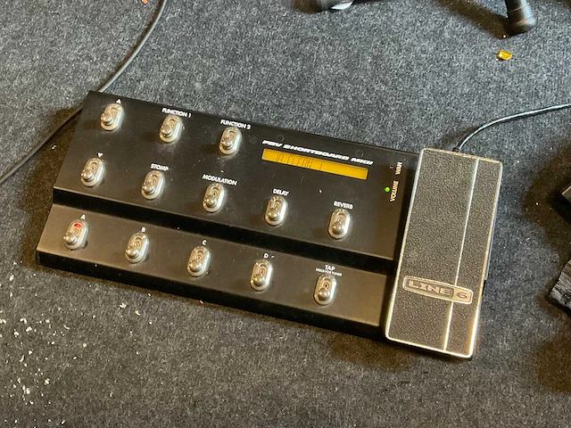 Bogner line 6 gitaarversterker - afbeelding 3 van  8