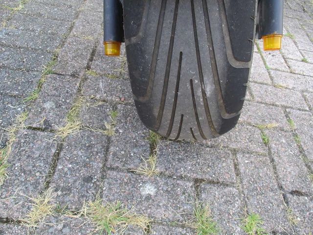 Bohlt bastard luqi - big wheel elektrische chopper - sne002 - e-scooter - afbeelding 9 van  12