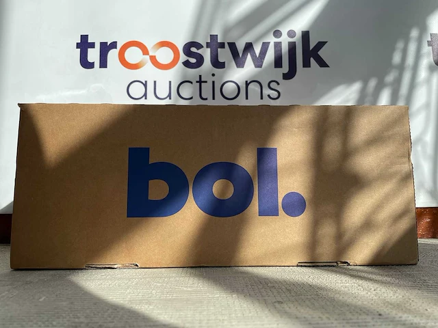 Bol.com - overstock - box - retourgoederen - afbeelding 1 van  1