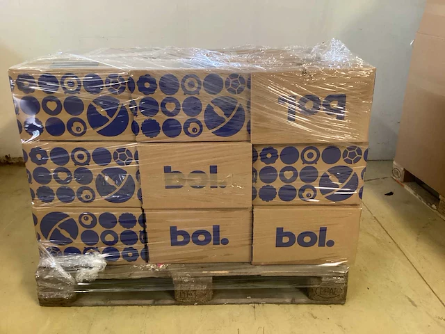 Bol.com ongeopende retourpakketten pallet retourgoederen - afbeelding 1 van  4
