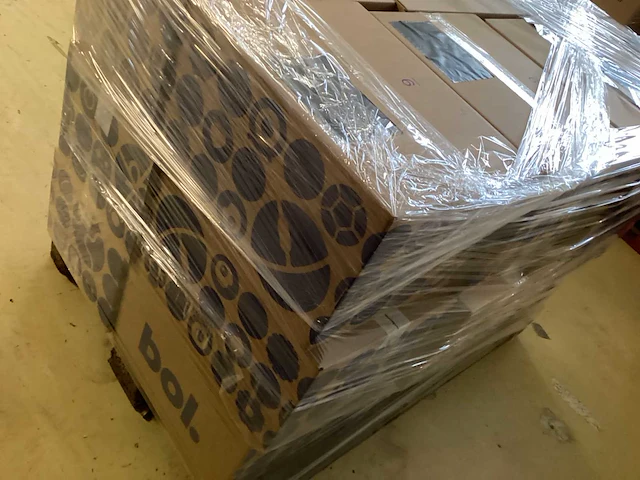 Bol.com ongeopende retourpakketten pallet retourgoederen - afbeelding 4 van  4