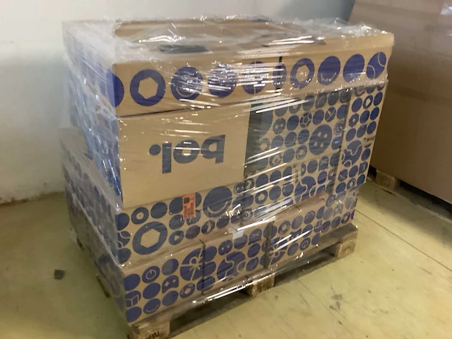 Bol.com ongeopende retourpakketten pallet retourgoederen - afbeelding 2 van  4