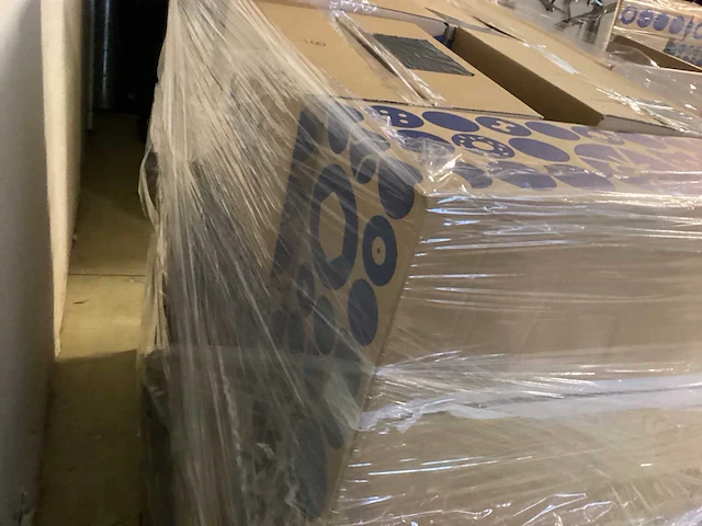 Bol.com ongeopende retourpakketten pallet retourgoederen - afbeelding 3 van  4