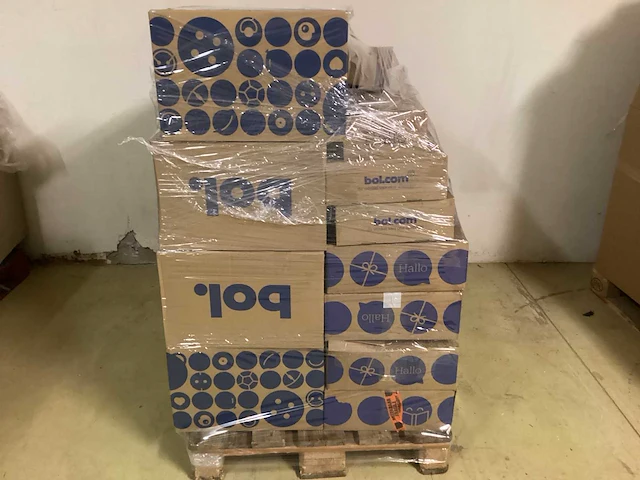 Bol.com ongeopende retourpakketten pallet retourgoederen - afbeelding 2 van  3