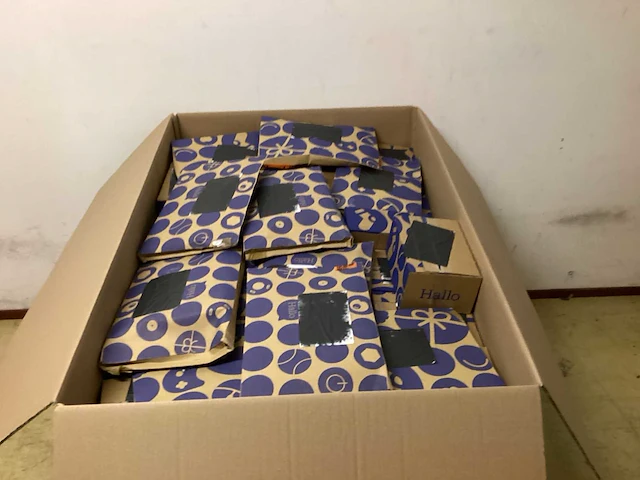 Bol.com palletbox ongeopende retourgoederen - afbeelding 2 van  2