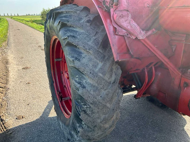 Bolinder munktell 470 diesel oldtimer tractor - afbeelding 17 van  25