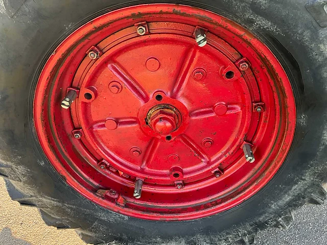 Bolinder munktell 470 diesel oldtimer tractor - afbeelding 18 van  25