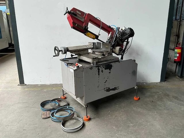 Bomar - 2002 - ergonomic 320.250 dgh - bandzaagmachine - afbeelding 1 van  14