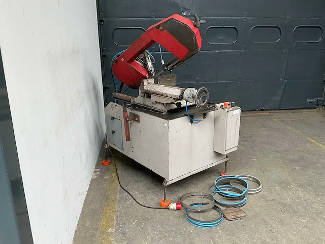 Bomar - 2002 - ergonomic 320.250 dgh - bandzaagmachine - afbeelding 10 van  14