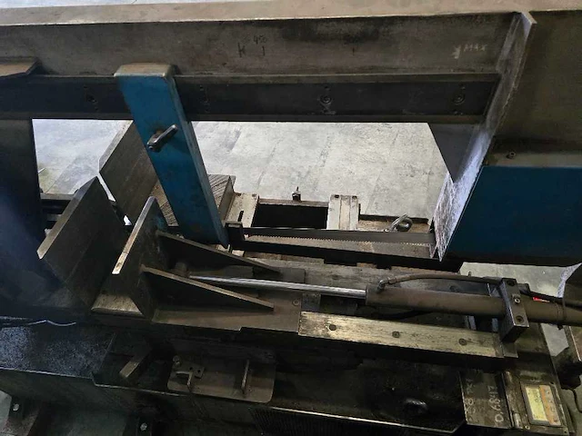 Bomar - 2004 - t s a 60 60 - verticale bandzaagmachine - afbeelding 7 van  11