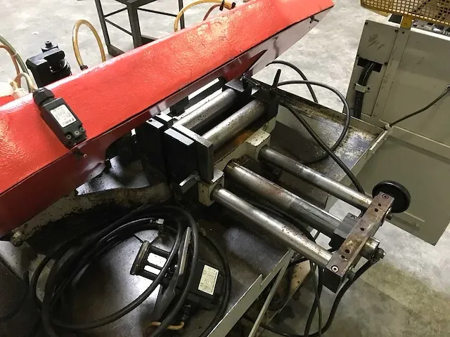 Bomar - ergonomic - band saw machines - afbeelding 5 van  6