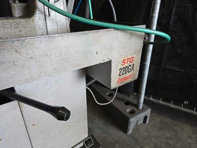 Bomar - stg 220 ga compact - metalen horizontale bandzaagmachine - afbeelding 11 van  11