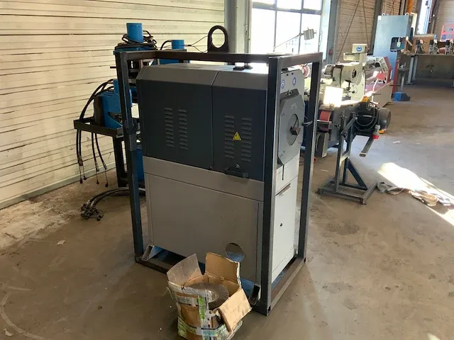 Bomar orbital 250 ns borstel ontbraammachine - afbeelding 3 van  8