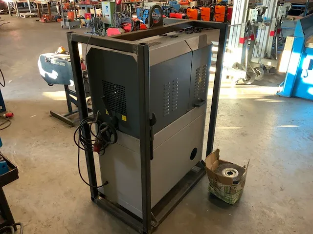 Bomar orbital 250 ns borstel ontbraammachine - afbeelding 4 van  8