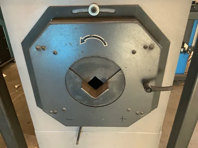 Bomar orbital 250 ns borstel ontbraammachine - afbeelding 5 van  8