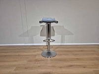 Bonaldo - hoppy - barkruk - afbeelding 1 van  9