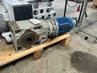 Bonfiglioli a412 elektromotor met vertragingskast - afbeelding 1 van  5