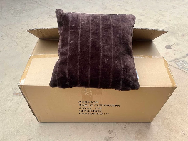Bont kussen bruin 45x45cm (8x) - afbeelding 2 van  5