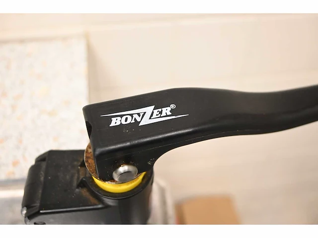 Bonzer nsf staart blikopener - afbeelding 3 van  3