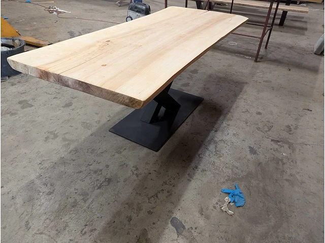 Boomstam - eetkamertafel (210 x 95) - afbeelding 1 van  3