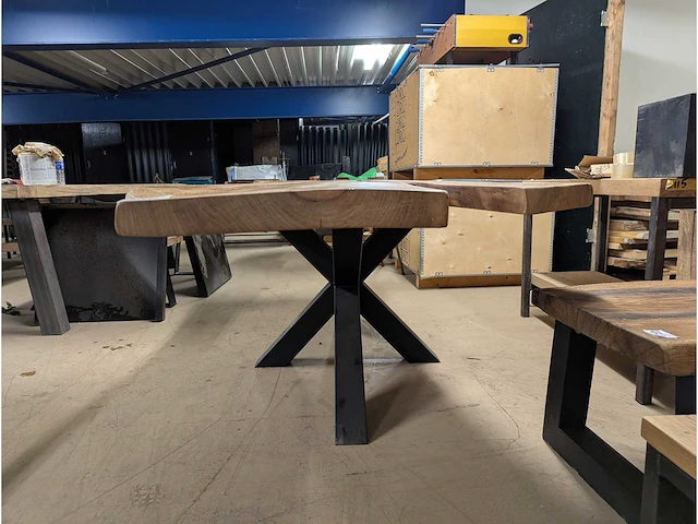 Boomstam - eetkamertafel 240 cm. - afbeelding 3 van  3