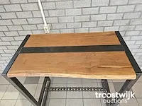 Boomstam bartafel eiken geolied incl. stalen frame 114cm breedte 63-65cm hoogte 115cm - afbeelding 4 van  6