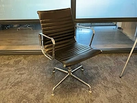 Boomstam vergadertafel met 8 vergaderstoelen - afbeelding 6 van  8