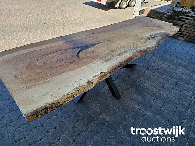 Boomstamtafel beuken incl. stalen onderstel 290 cm lang 79cm hoog - afbeelding 2 van  5