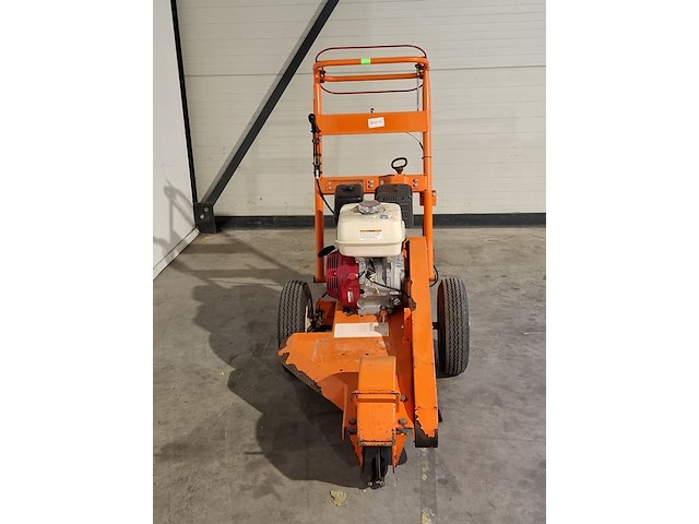 Boomstronkenhakselaar 13pk dosko, 337-13h, bouwjaar 2018 - afbeelding 6 van  15