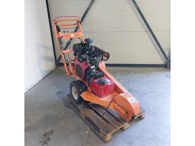 Boomstronkenhakselaar 25pk, dosko, 691sp-20he, 2015 - afbeelding 18 van  23