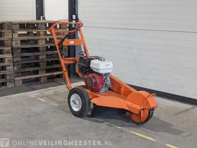Boomstronkenhakselaar dosko, 337-13h, bouwjaar 2018 - afbeelding 12 van  27