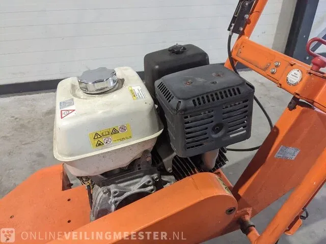 Boomstronkenhakselaar dosko, 337-13h, bouwjaar 2018 - afbeelding 4 van  24