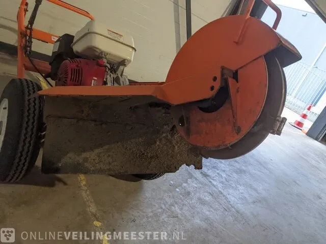 Boomstronkenhakselaar dosko, 337-13h, bouwjaar 2019 - afbeelding 7 van  17