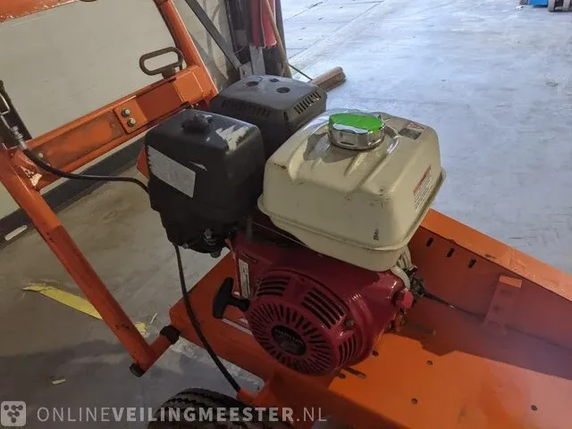 Boomstronkenhakselaar dosko, 337-13h, bouwjaar 2019 - afbeelding 17 van  17