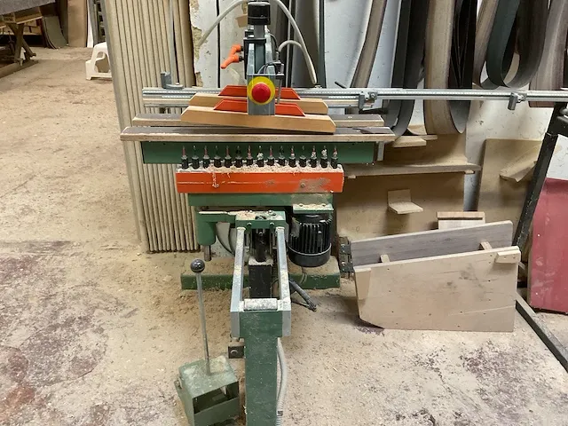Boor- en steekmachine - afbeelding 3 van  7