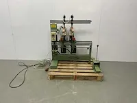 Boor- en steekmachine