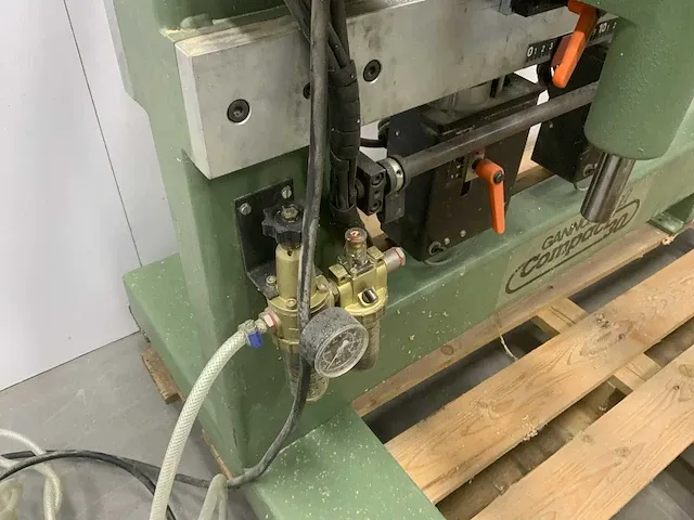 Boor- en steekmachine - afbeelding 15 van  15