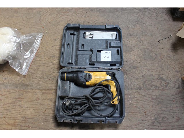 Boorhamer dewalt in koffer. - afbeelding 1 van  1