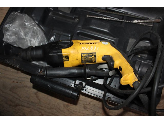 Boorhamer dewalt in koffer. - afbeelding 2 van  3