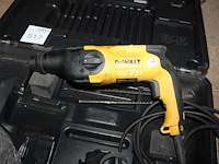 Boorhamer dewalt in koffer. - afbeelding 3 van  3