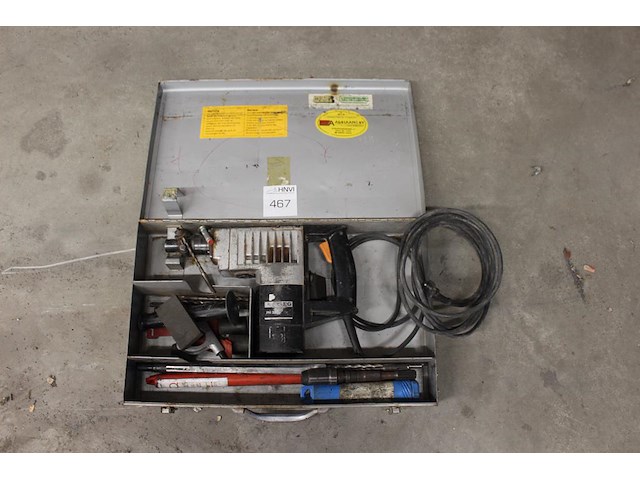 Boormachine aeg in koffer. - afbeelding 1 van  3