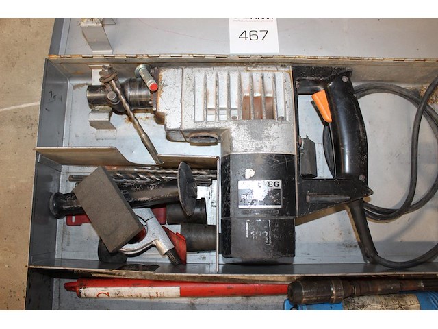 Boormachine aeg in koffer. - afbeelding 2 van  3