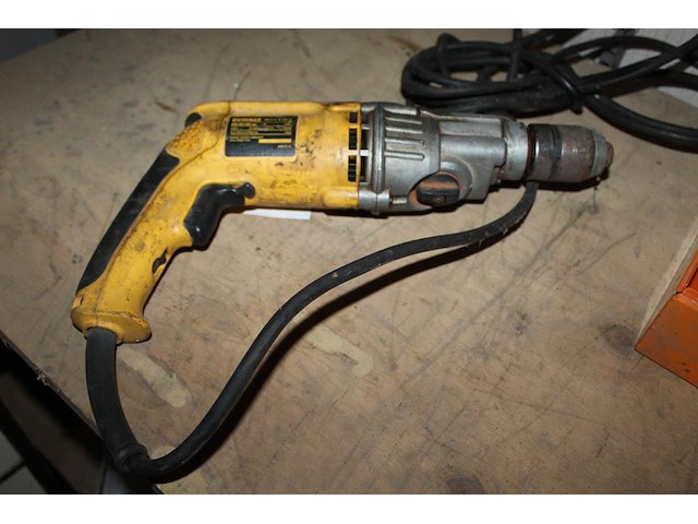 Boormachine dewalt. - afbeelding 2 van  2