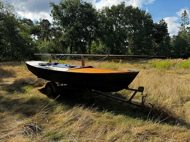 Boot + trailer - afbeelding 1 van  11