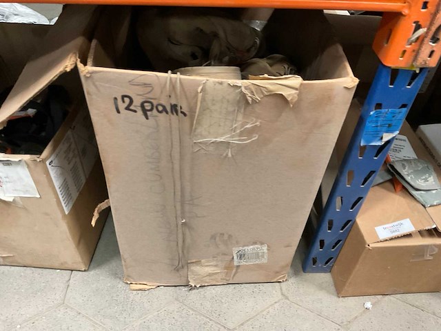 Boots (12x) - afbeelding 2 van  2