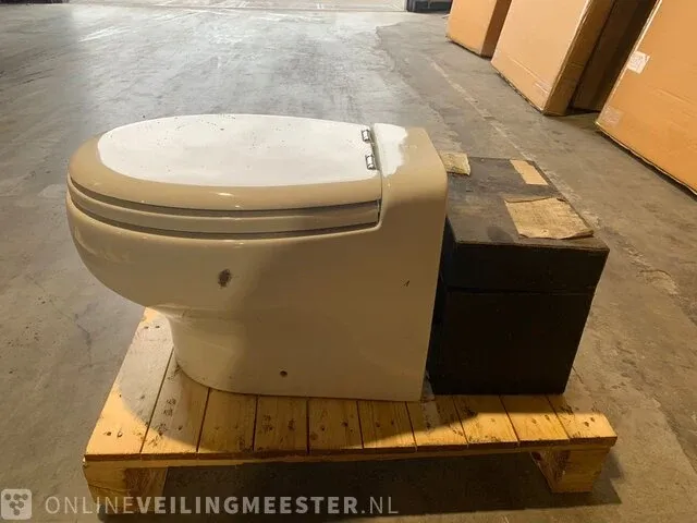 Boottoilet - afbeelding 2 van  6