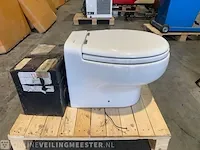 Boottoilet - afbeelding 3 van  6