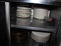 Borden, schalen en bakjes in diverse maten en uitvoeringen. - afbeelding 2 van  3